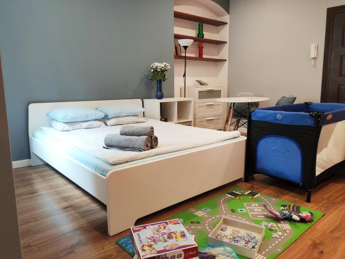 Centrum Apartament Old Town ชวิดนิตซา ภายนอก รูปภาพ